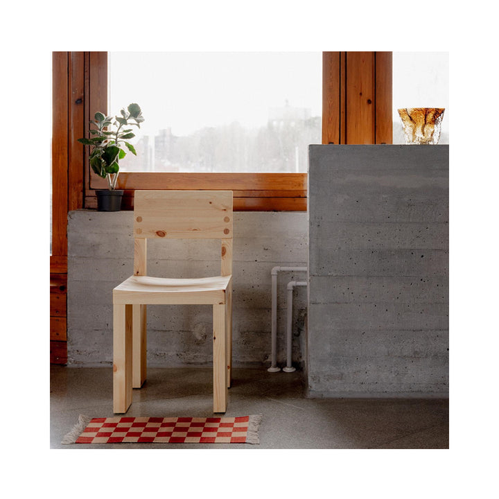 Vaarnii 001 Dining Chair